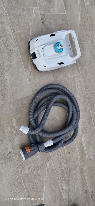 Aspirador piscina intex