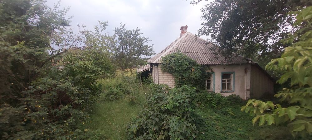 Продам домик под снос с земельный участком в Солоницевке(п.Пересечное)