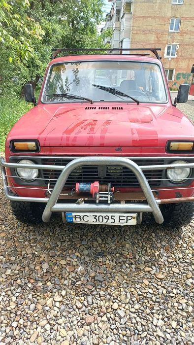 Автомобіль НИВА 2121