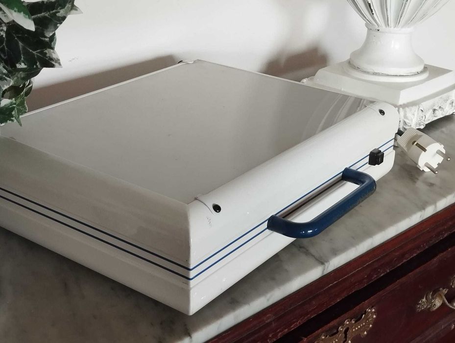 Caixa de Luz Profissional Master