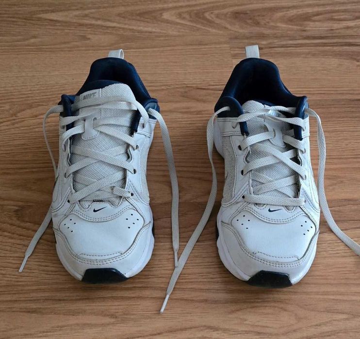 Buty Nike r. 41. Stan bdb