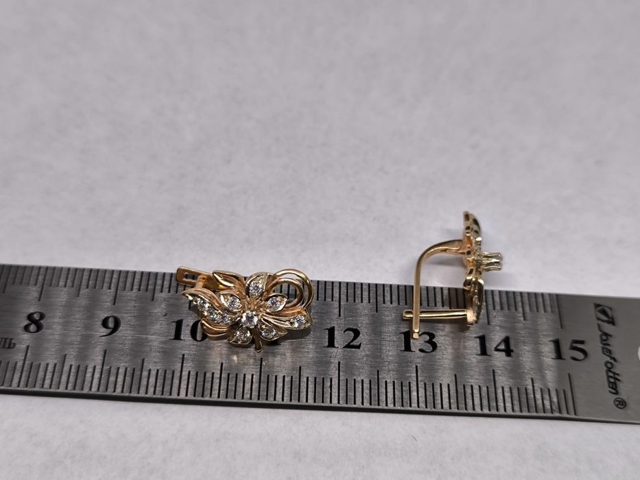 Серьги золотые, вес 3.43