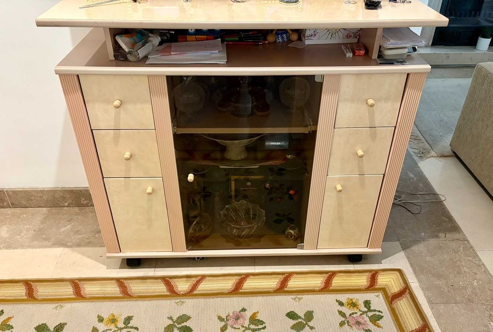 Conjunto Sala: Mesa + 6x Cadeiras + Cristaleira + Aparador