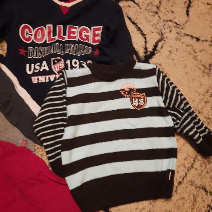 Paka ubrań Bluzy sweterki 92