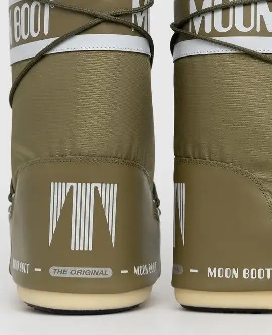 Moon Boot - Зимові чоботи Nylon
Зимові чоботи із колекції Moon Boot. М