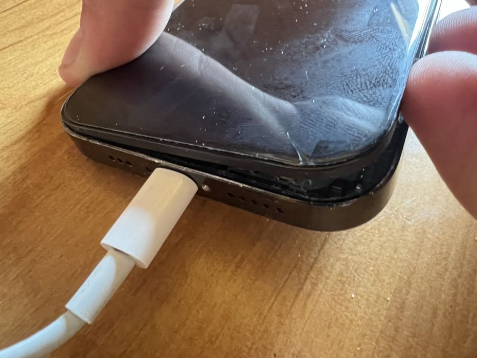 Iphone 14 pro 128 nevelock 84% + display