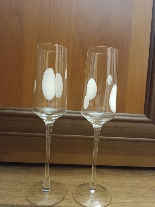 Продаю весільні бокали,гарні бокали на ніжці