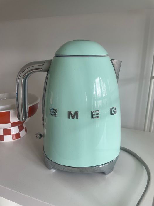 Czajnik Smeg niebieski błękitny zielony miętowy