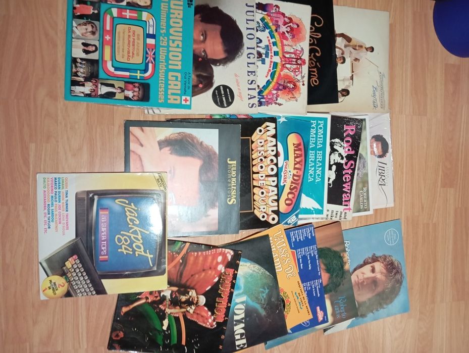 singles e LP antigos em vinil