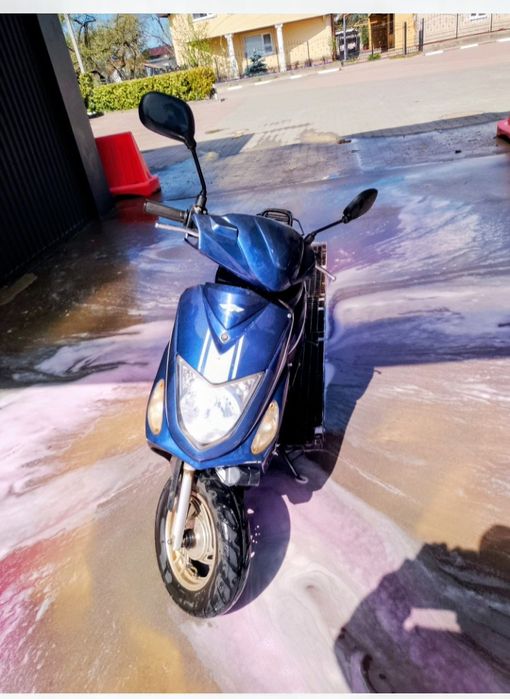 Продам скутер 2019 .