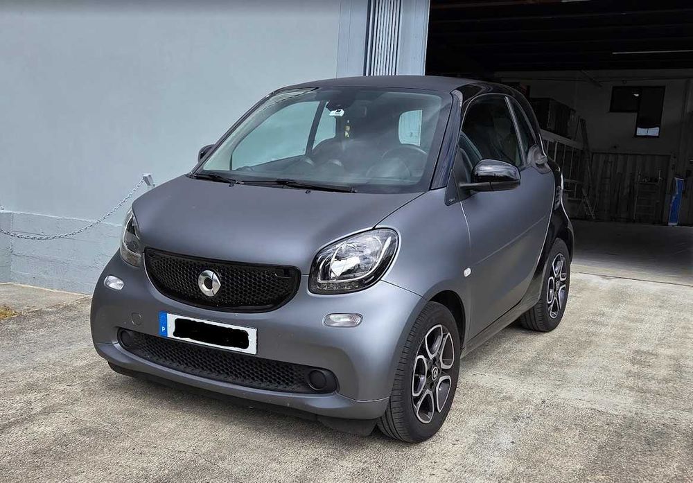Smart ForTwo Coupé passion - 07-2016 - Gasolina - Apoio Braços Central