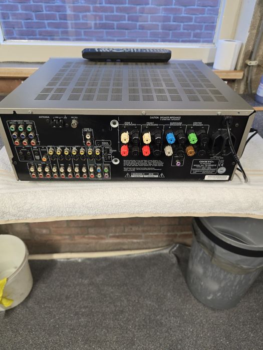 Amplituner Onkyo tx-sr601e kino domowe 6.1 ,sprawne, mało używane