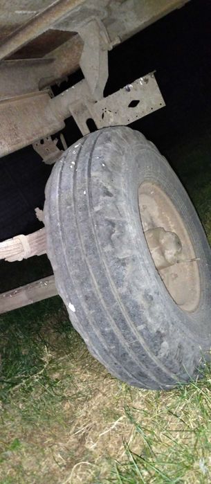 Продам прицеп тракторный 2ПТС-4