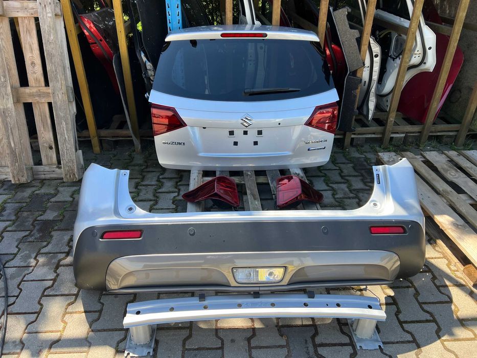 Кришка багажника з розборки Suzuki Vitara IV LY шрот Сузукі запчастини