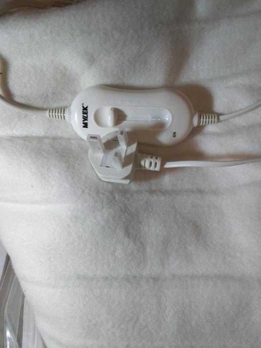 MYLEK Koc elektryczny na pojedyncze łóżko, z polaru. Inne Wtyczki !!!