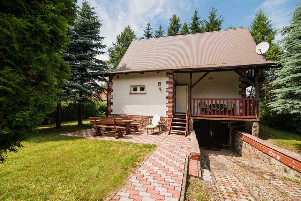 Sprzedam piętrowy dom nad jeziorem w Kalborni gm. Dąbrówno