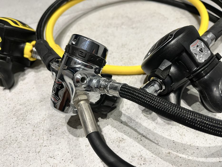 Apeks XTX 200  XTX  40 octopus