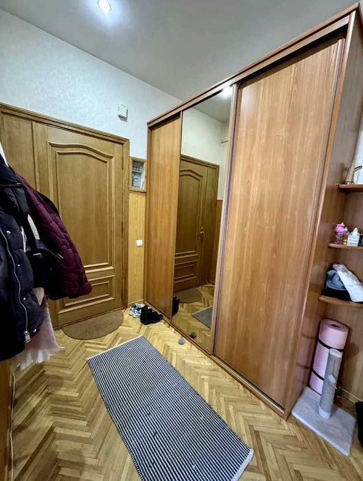 Здається в оренду 2-кімнатна квартира в центрі Києва