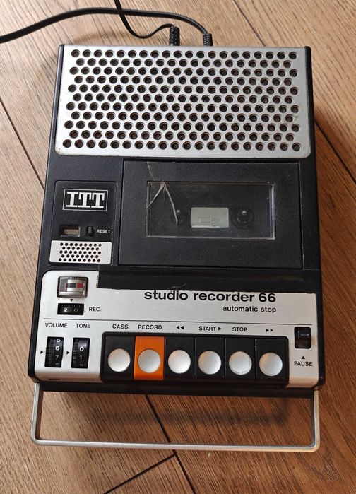 Stary ITT studio recorder 66, Magnetofon z nagrywaniem, sprawny
