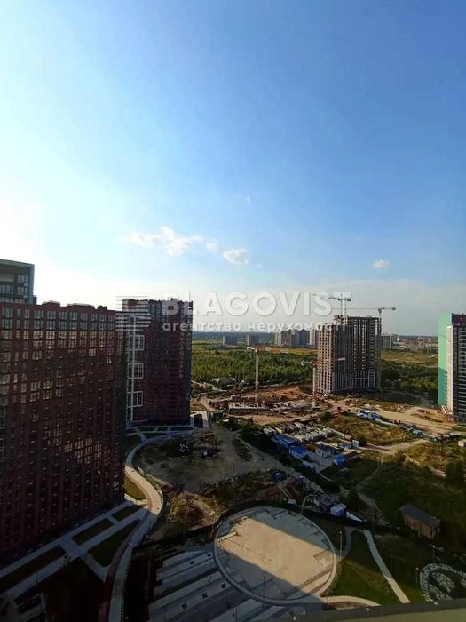 Dibrova Park Подільський Нивки Виноградар 2к на Віктора Некрасова 8