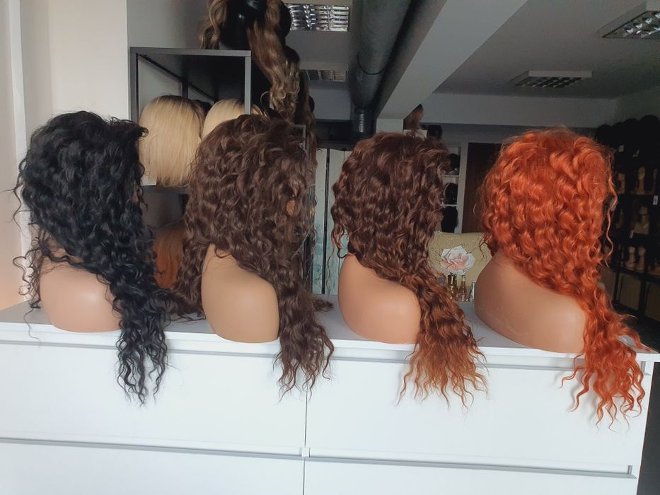 Długa peruka fale loki Shakira naturalna fryzura