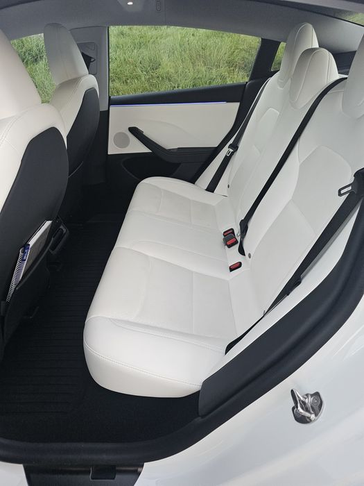 Tesla Model 3 2024 tracção traseira