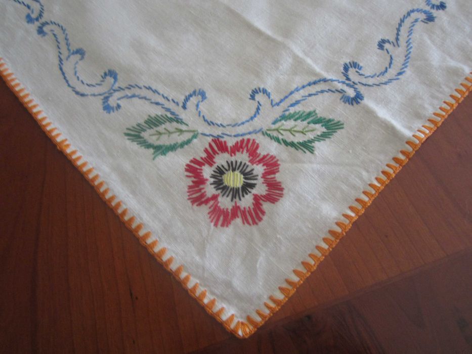 Duas Belas Toalhas Antigas