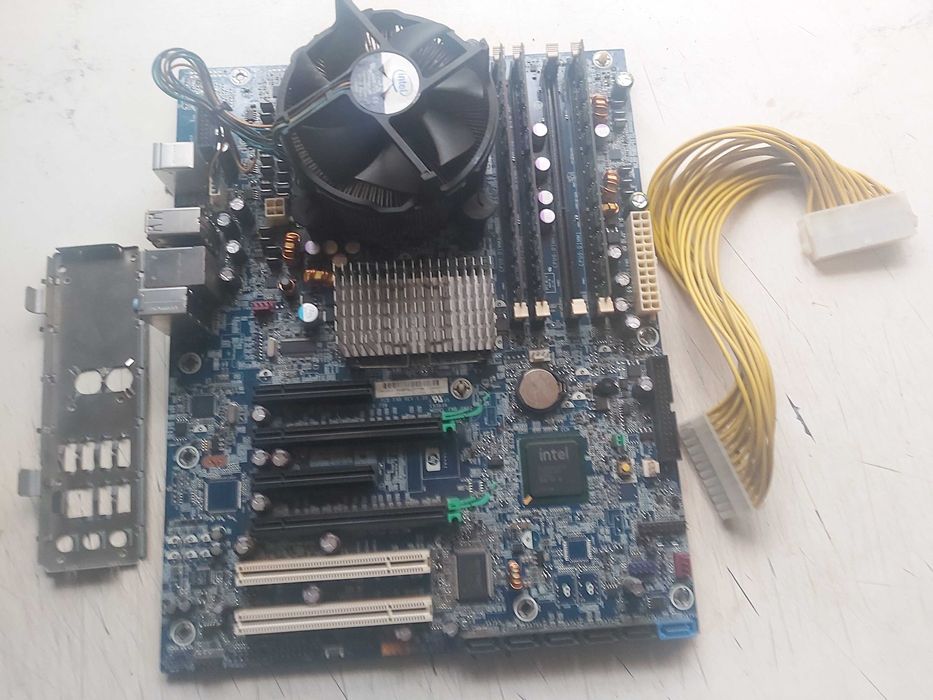 Комплект материнская  плата HP FMB-0802 Z400+XEON X5670+16Gb