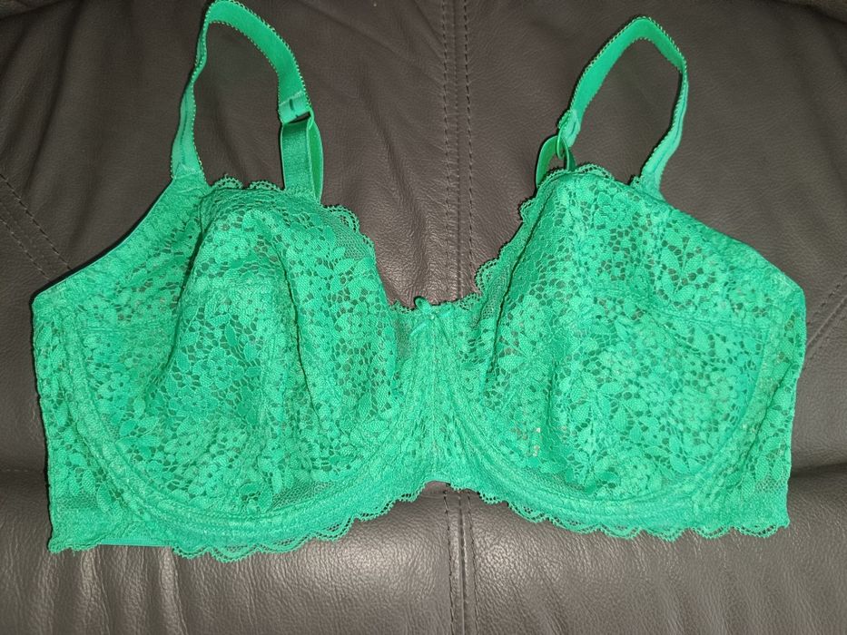 Biustonosz Dunnes Stores 90 E