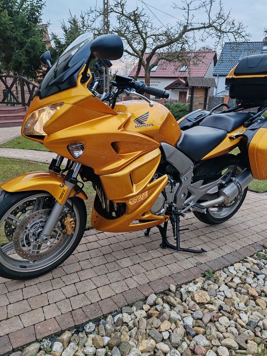 Honda cbf 1000 super stan