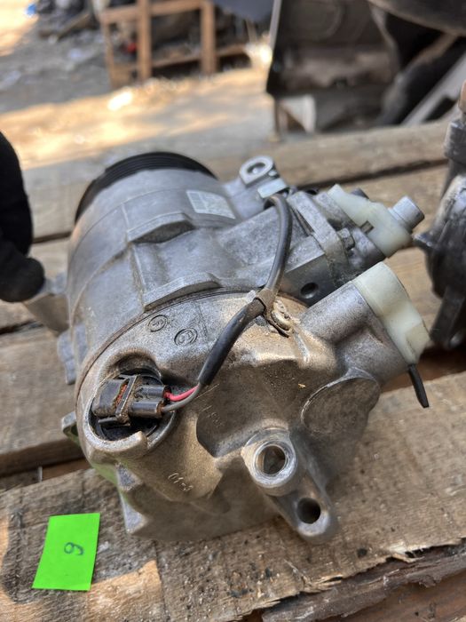 Компрессор кондиционера Denso Mercedes C207, W204, W212 A0022303211