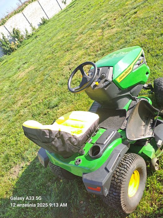 Traktorek kosiarka John Deeee S-160 V-twin 24HP 8 MTG