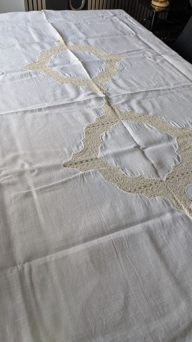 Jogo de Mesa Vintage Linho Fino com Renda 182x140cm com 6 Guardanapos