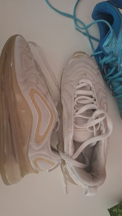 Продам взуття у відмінному стані