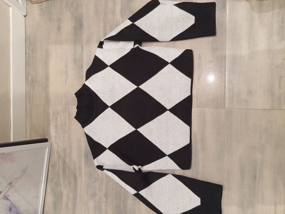 Sweter H&M w rozmiarze XS