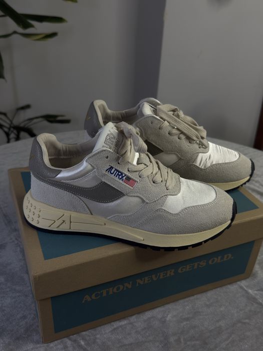 Ténis Autry Beige