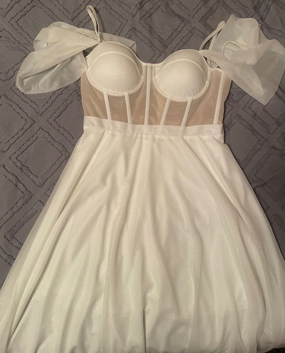 Сукня випускна-весільна