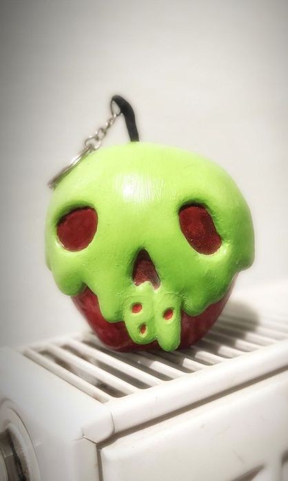 Брілок ручної роботи