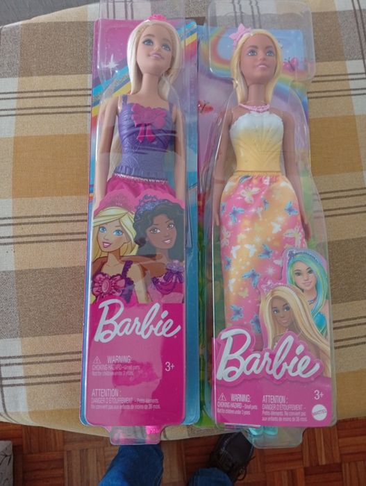 Bonecas Barbie novas