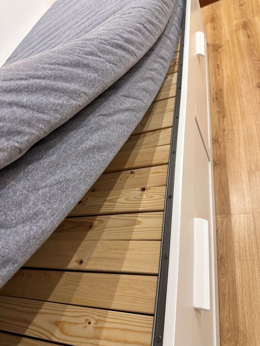 Cama dupla c/ 2 colchoes