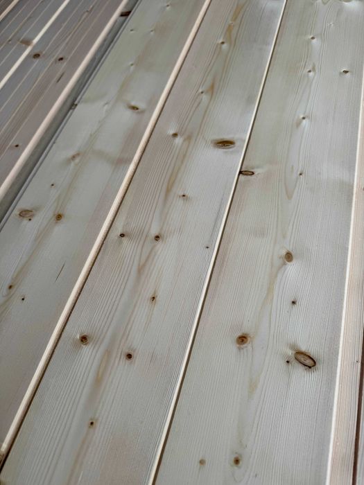 Podbitka 14x121 Świerk skandynawski Szalówka Deska elewacyjna boazeria