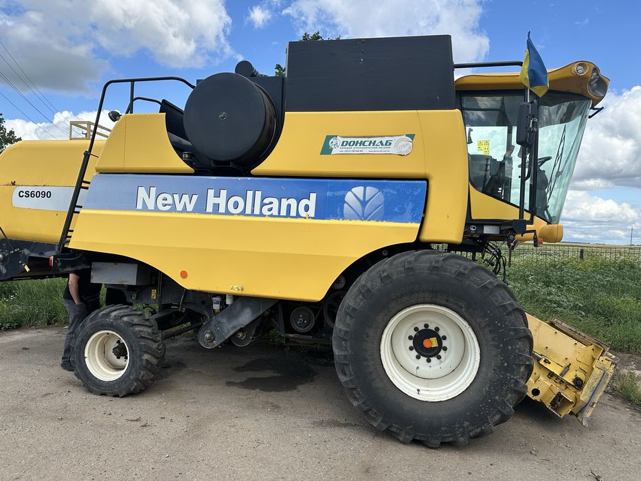 Продається комбайн New Holland CS 6090