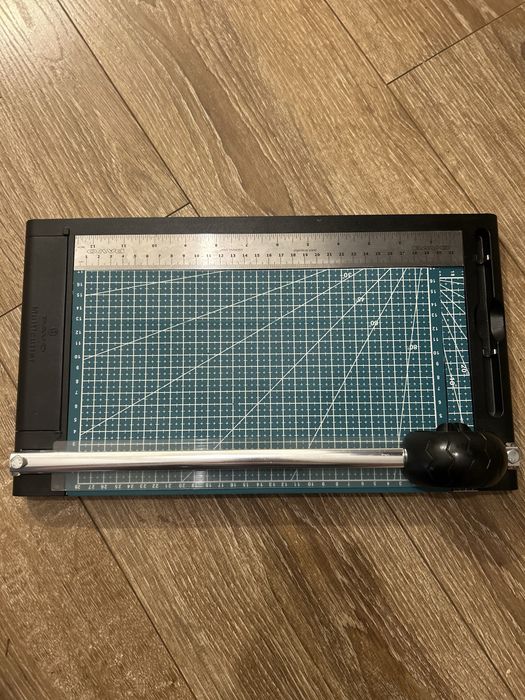 Profesjonalny Trymer / Gilotyna do papieru PAVO Multicutter A4 + Wymienne Ostrza