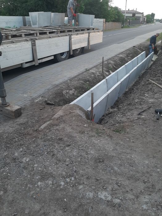 водовідвід  дорожний