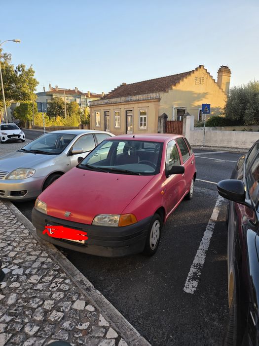 Fiat Punto 55 no ponto de transferir