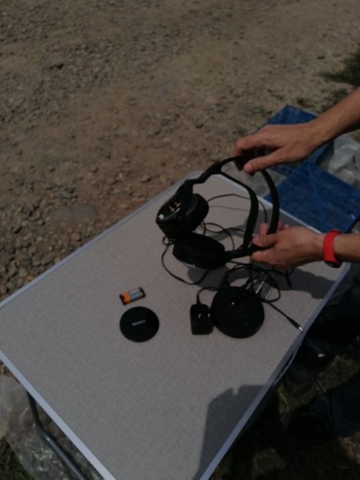 Навушники безпровідні SONY MDR-RF810R.