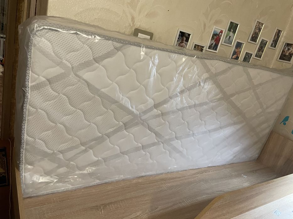 Матрас безпружинний новий 190х80