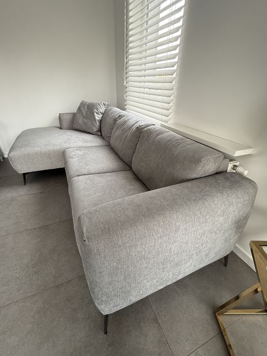 Sofa jasnoszara rogowa