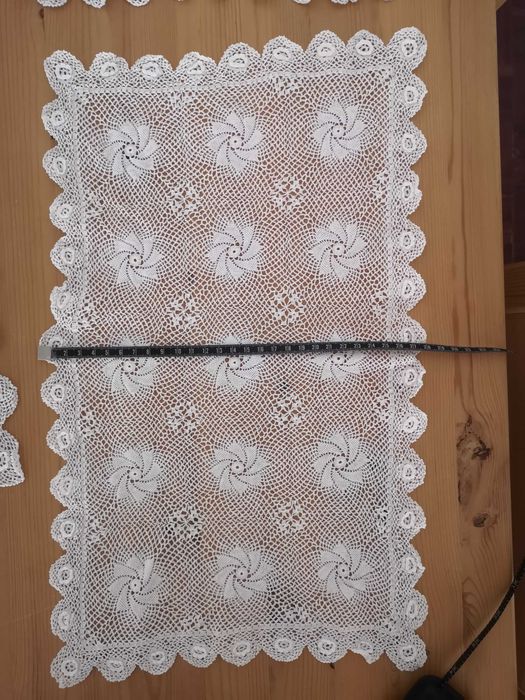 Conjunto de 3 naperons em renda