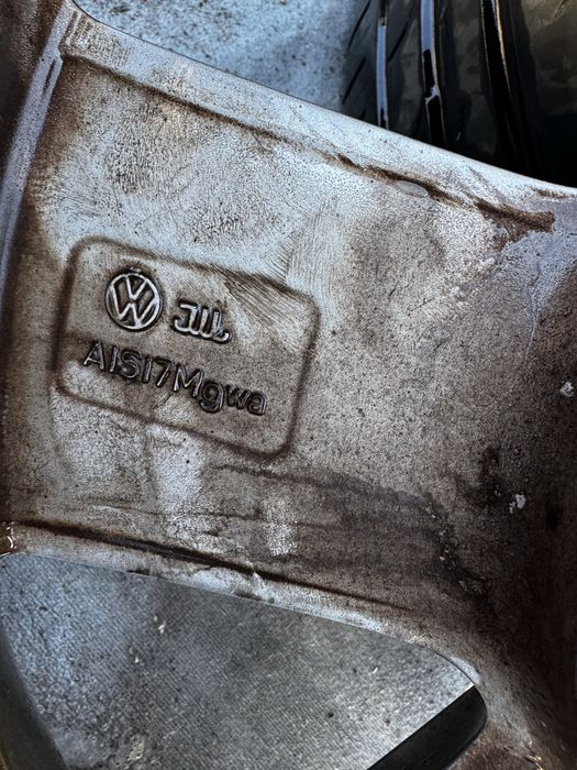 Титани, диски з резиною легкосплавні 5x100 R17 216/40ZR17 Volkswagen Polo Golf 4 Bora Skoda Fabia Octavia Rapid Seat Ibiza Leon Audi A3